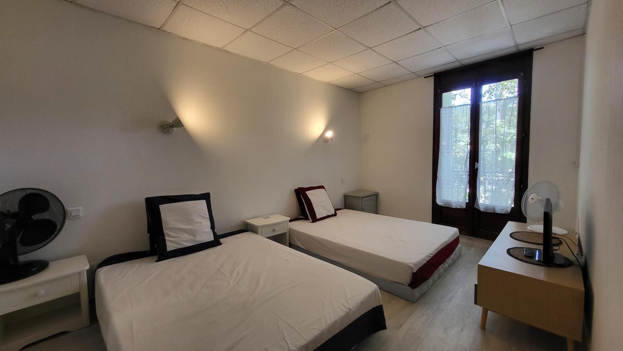 Résidence Adèle - Chambres d'Hôtes Agde Esterno foto