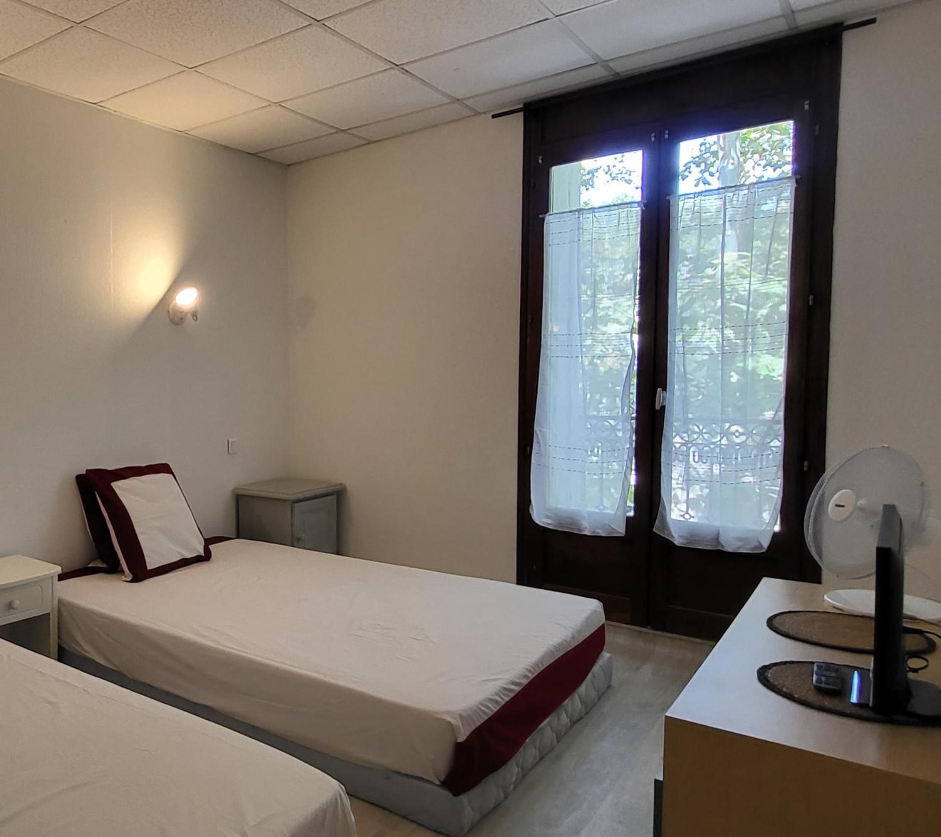Résidence Adèle - Chambres d'Hôtes Agde Esterno foto